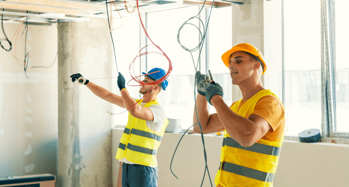 apprentice electricians